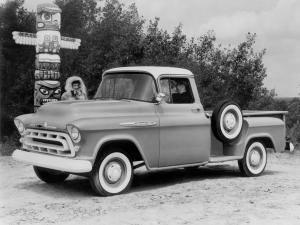 Chevrolet 3200 Stepside Pickup '1957